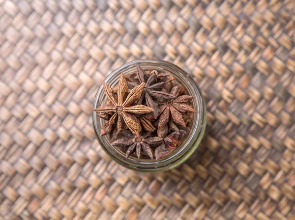 Star Anise Spice Mason Jar Wicker Background — Stock Photo, Image