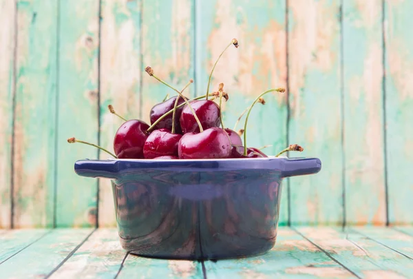 Cherry Fruits In Blue Pot — Zdjęcie stockowe