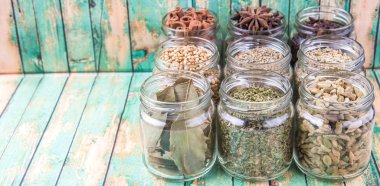 Bitkiler ve baharatlar.