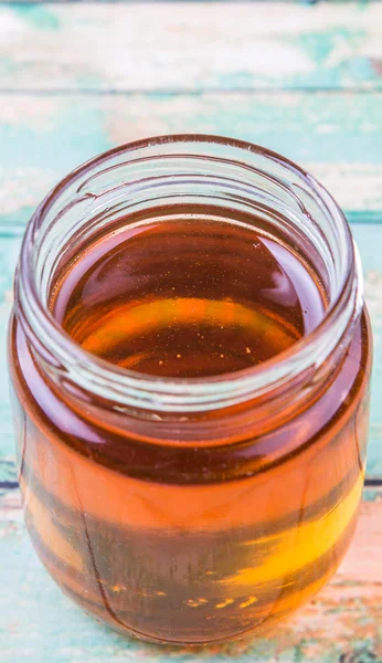 메이슨 항아리에 꿀 — 스톡 사진