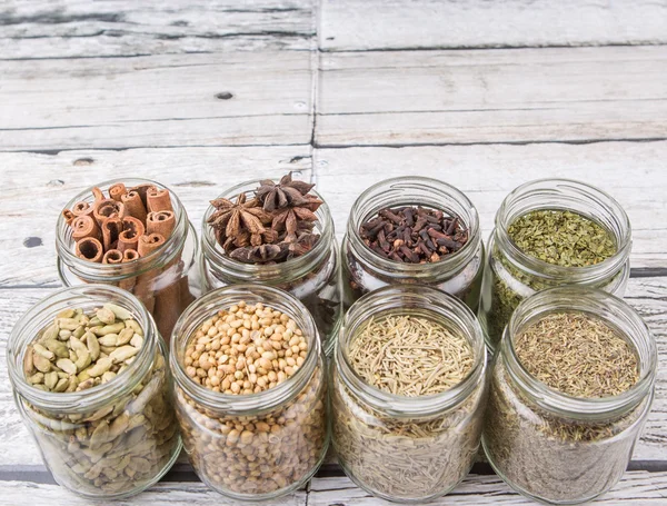 Herbs and Spices In Mason Jars — Stock fotografie