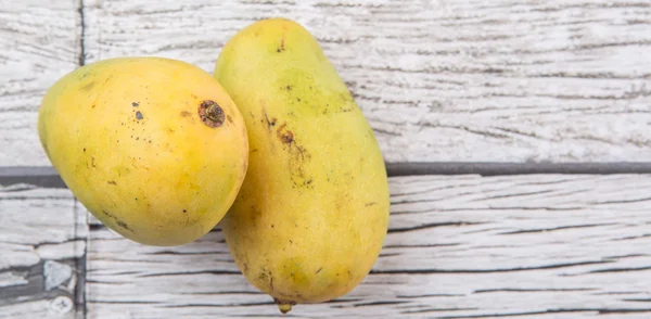 Mango Fruits On Wooden Background — Stock Photo, Image