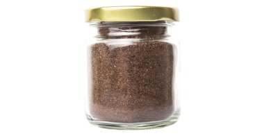 Çay yaprakları Mason kavanoza işlenen