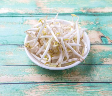 Fasulye Filiz beyaz kase