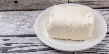 Krem peyniri bir blok