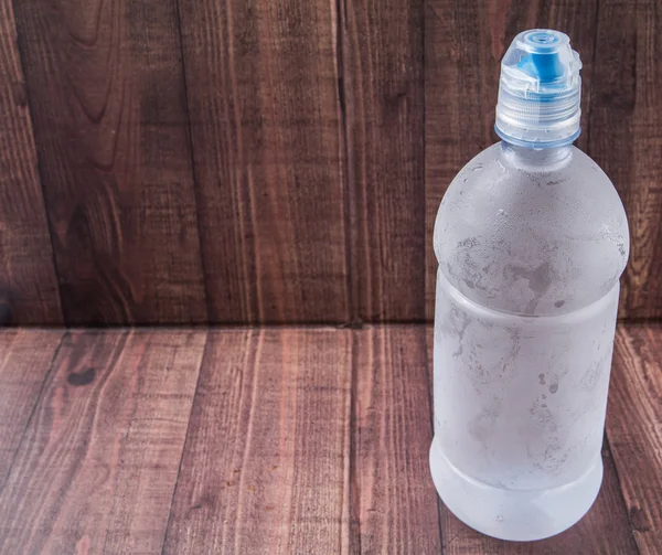 Eine Flasche Mineralwasser — Stockfoto