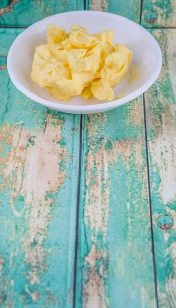Eine Schüssel Margarine — Stockfoto