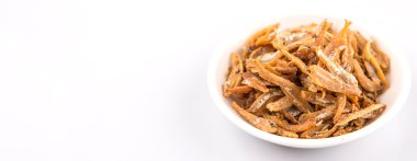 Derin kızarmış hamsi