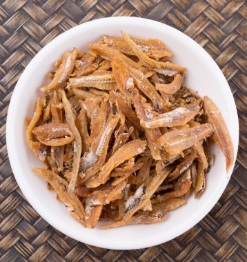 Derin kızarmış hamsi