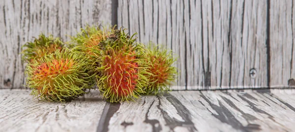 Owoce egzotyczne Rambutan — Zdjęcie stockowe