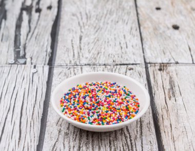 Renkli serpin kek Topingler