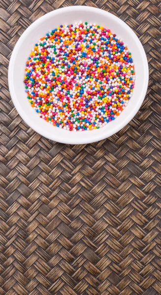 Färgglada strö tårta pålägg — Stockfoto