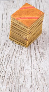 Malezya yemek Kek Lapis Sarawak