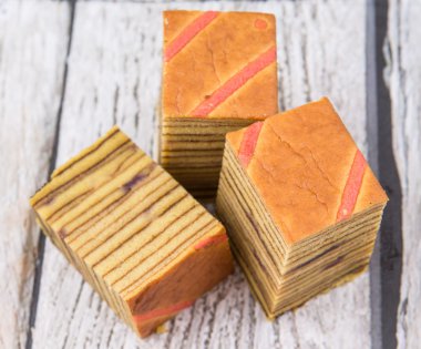 Malezya yemek Kek Lapis Sarawak