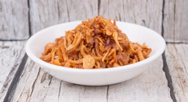 Derin kızarmış arpacık