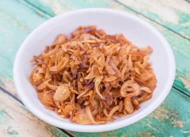 Derin kızarmış arpacık