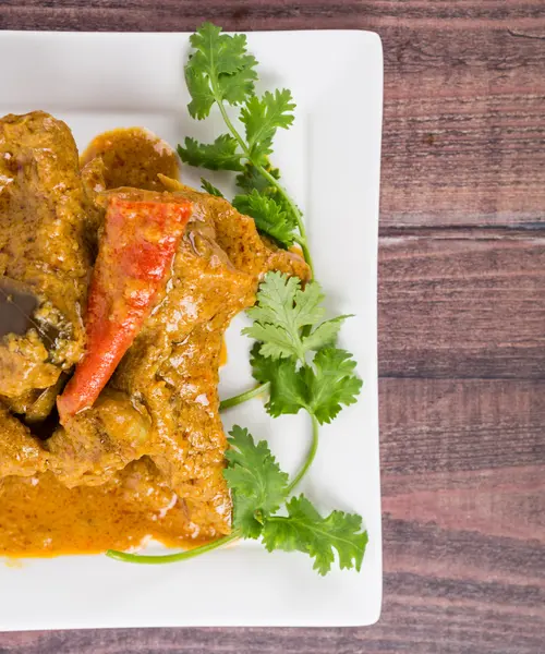 Lamb curry in white plate — Stock Photo, Image