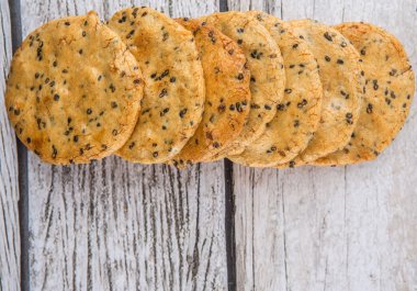 Japon pirinç kraker