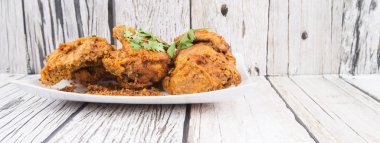 Cava Ayam Penyet çanağı