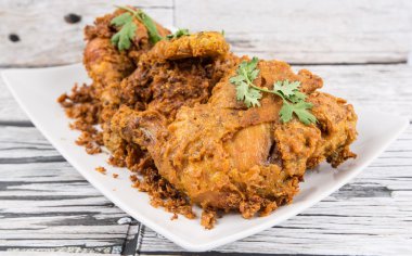 Cava Ayam Penyet çanağı