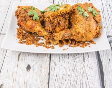 Cava Ayam Penyet çanağı
