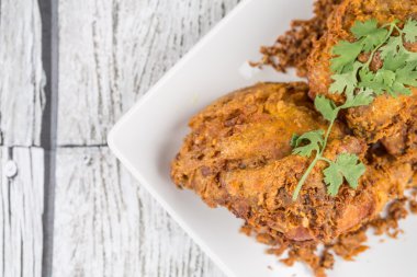 Cava Ayam Penyet çanağı