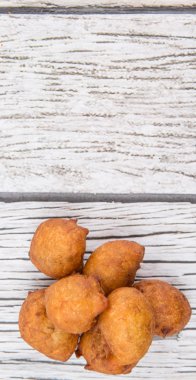 Derin kızarmış muz topları