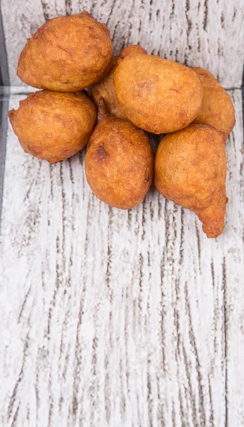 Derin kızarmış muz topları