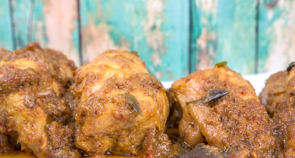 Malaysian Dish Dried Chicken Curry Locally Known Rendang Ayam Wooden — Stock Photo, Image