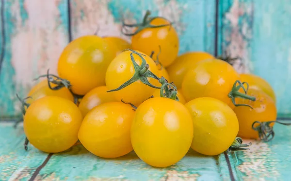 Žlutý cherry rajče — Stock fotografie