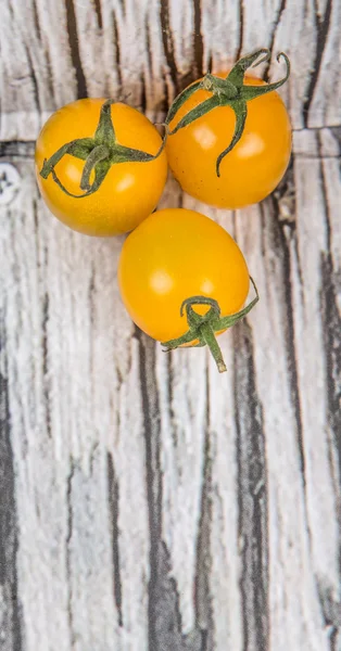 Pomodoro ciliegia giallo — Foto Stock