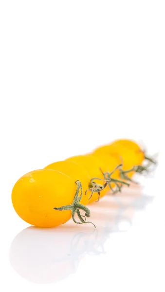 Mini-gelbe Kirschtomate — Stockfoto