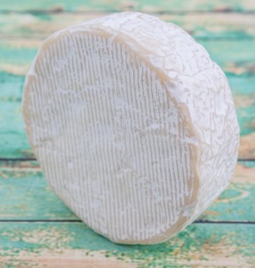 Yuvarlak mavi peynir