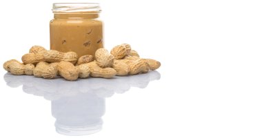 Fıstık ezmesi ve fıstık
