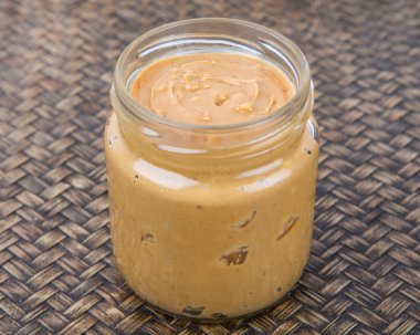 Fıstık ezmesi Mason kavanoza