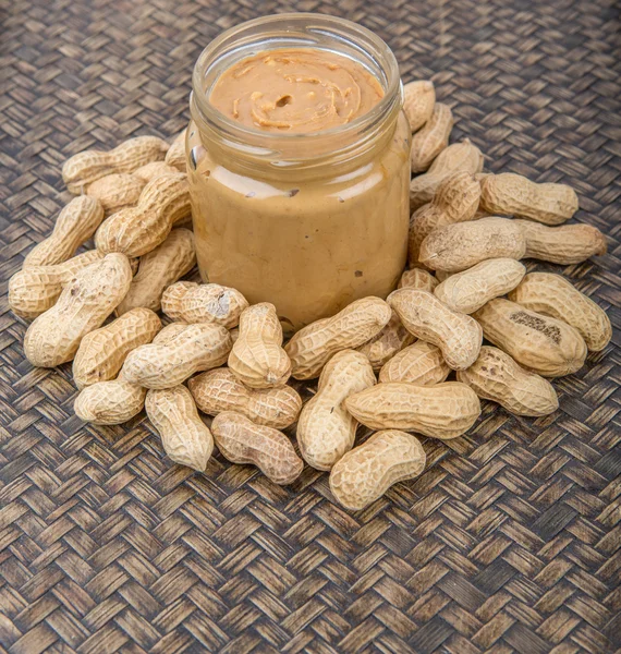 Manteiga de amendoim e amendoim — Fotografia de Stock