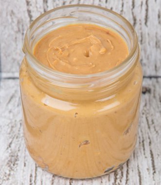 Fıstık ezmesi Mason kavanoza