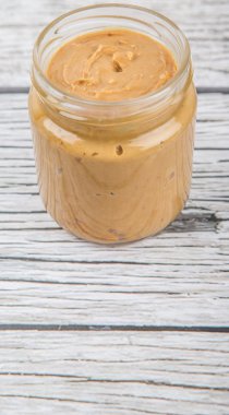 Fıstık ezmesi Mason kavanoza