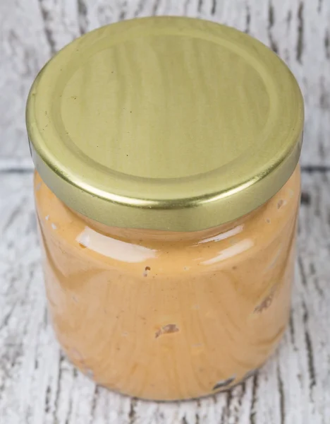 Burro di arachidi in vaso massone — Foto Stock