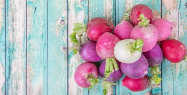 Renkli turp sebze karışımı