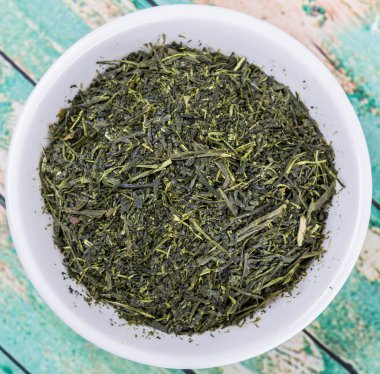 Kurumuş yeşil çay yaprakları