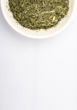 Kurumuş yeşil çay yaprakları