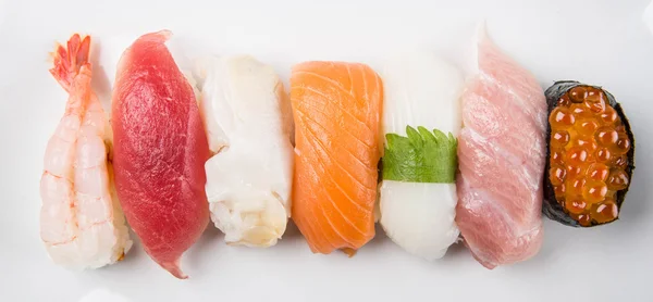 Varios Sushi japoneses — Foto de Stock