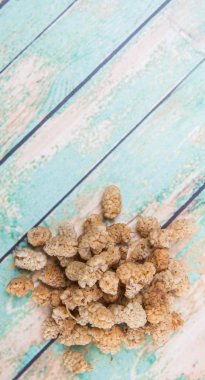 kurutulmuş beyaz dut