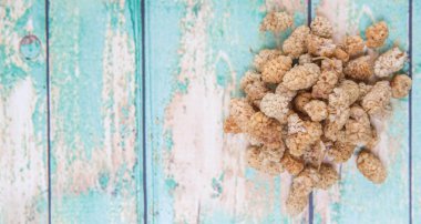 kurutulmuş beyaz dut