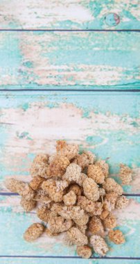 kurutulmuş beyaz dut