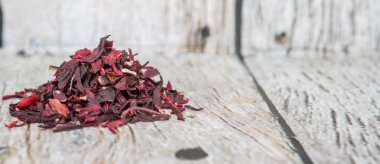 Kurutulmuş Hibiscus çay yaprakları