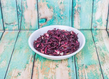 Kurutulmuş Hibiscus çay yaprakları