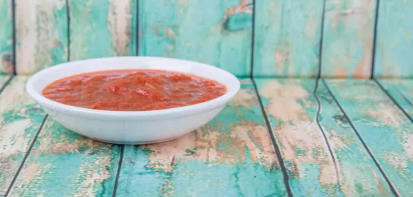 Spaghetti in ciotola bianca — Foto Stock