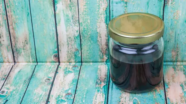 Balsamic Vinegar In Mason Jar — Stok Foto